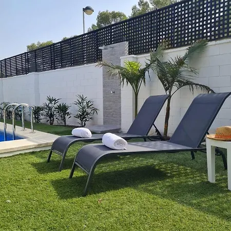Acogedora En Con Piscina & Barbacoa *
