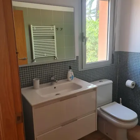 Acogedora En Con Piscina & Barbacoa Vila