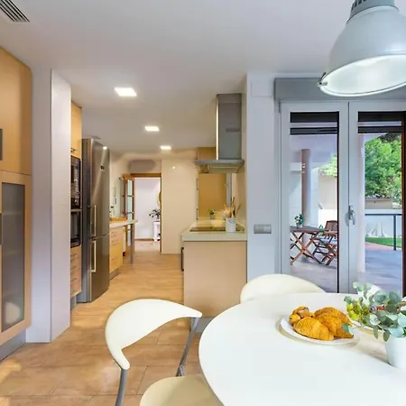 Acogedora En Con Piscina & Barbacoa * Аликанте