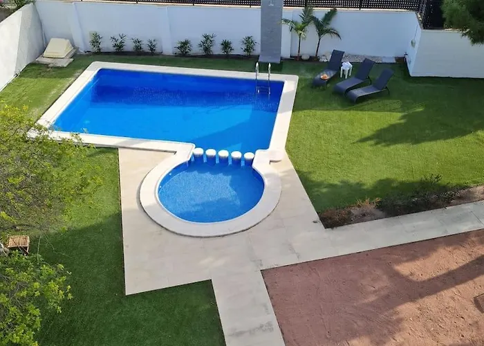 Acogedora En Con Piscina & Barbacoa Villa Alicante