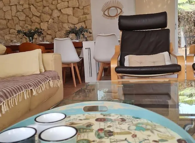 Acogedora En Con Piscina & Barbacoa Villa *